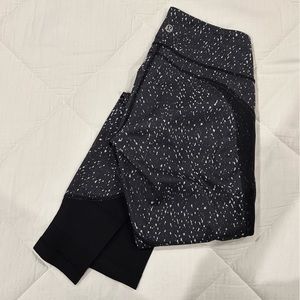 Lululemon tights size 6